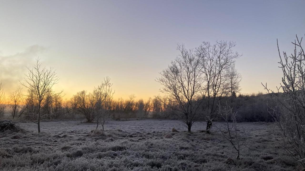 Enchanting Country Home Laugaras Экстерьер фото